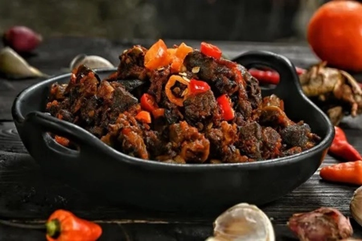 Bagi Para Penggemar Kuliner Pedas Salah Satu Pilihan Tepat Krengsengan Daging Sapi dan Kambing, 'Bisa Bikin Boros Nasi'
