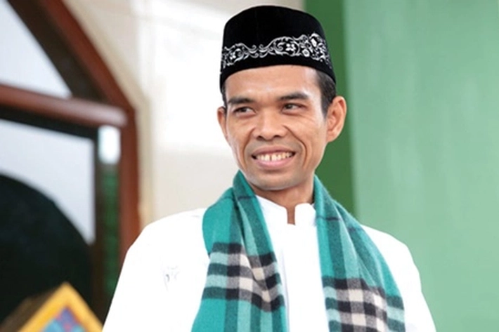Dukungan Ustadz Sangat Pengaruhi Pilihan di Hari Pencoblosan, Siapa yang Didukung UAS, Syamsuar-Mawardi atau Abdul Wahid-SF Hariyanto?