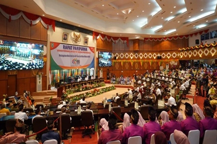 Dewan Gelar Rapat Paripurna Hari Jadi Ke-67 Tahun Provinsi dengan Tema 'Riau Membangun'