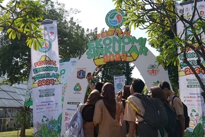 Rumah Zakat Menampilkan Berbagai Produk Ramah Lingkungan Hasil Binaan