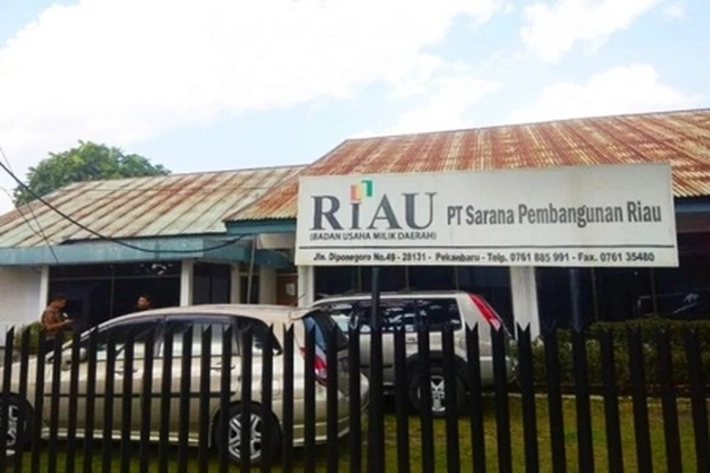 Kantor BUMD PT Sarana Pembangunan Riau Digeledah Tim Bareskrim Polri