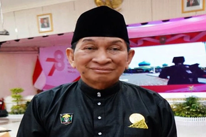 HUT Ke-67 Provinsi Riau: Datuk Seri H Raja Marjohan Yusuf, Ketua MKA LAMR Ajak Masyarakat Jaga Kerukunan