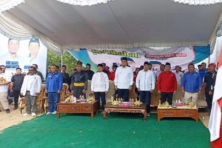 Paslon Ade Agus Hartanto-Hendrizal Deklarasi Maju untuk Nomor Satu di Inhu