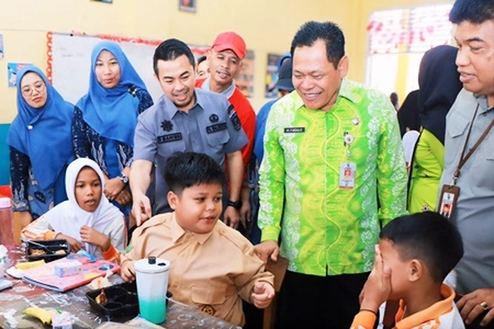 Dinkes Pekanbaru Pastikan Setiap Porsi Makan Siang Gratis Sesuai Standar Gizi
