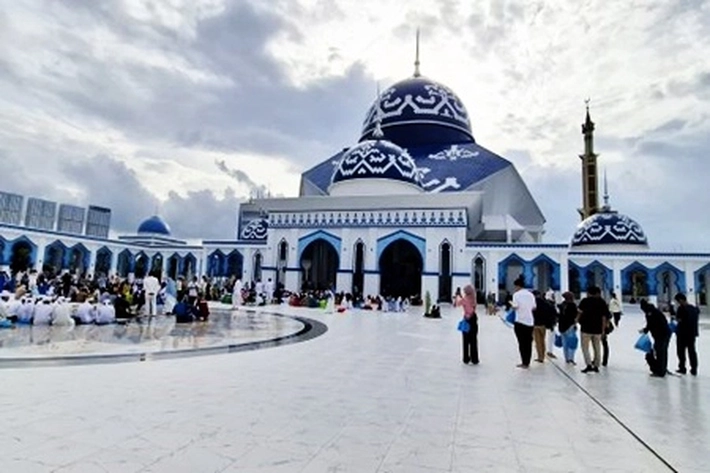 Pemko Resmikan Masjid Agung Batam yang Dibuka untuk Umum Usai Direvitalisasi
