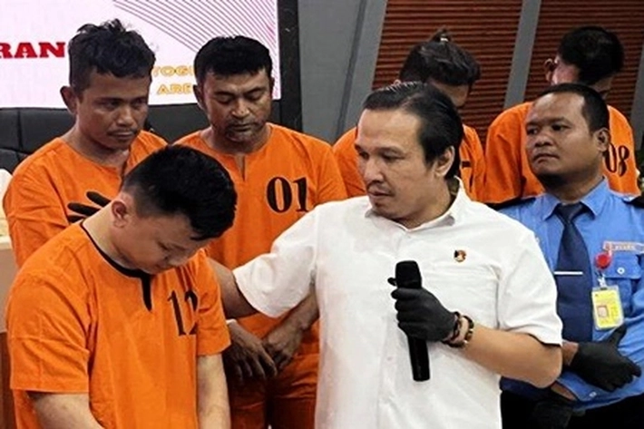 Polisi Tangkap Kurir 45 Kilogram Sabu dan 30 Ribu Butir Pil Ekstasi