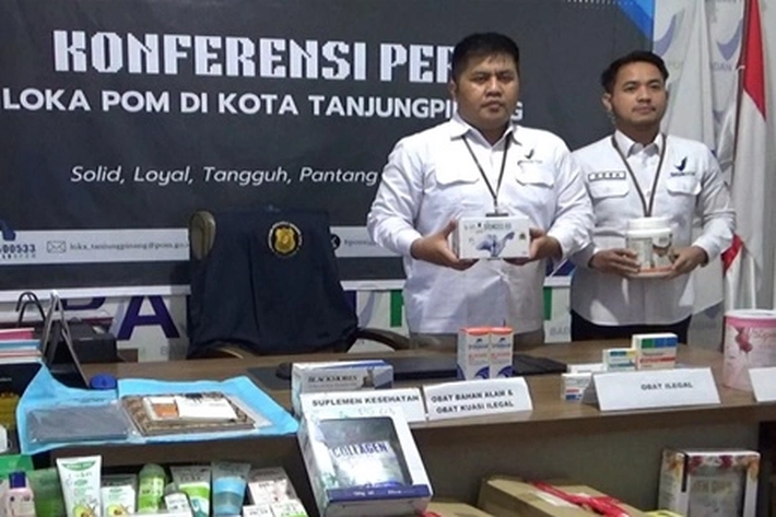 Loka POM Amankan Ribuan Obat-Kosmetik Ilegal Senilai Rp680 Juta Milik Toko Online