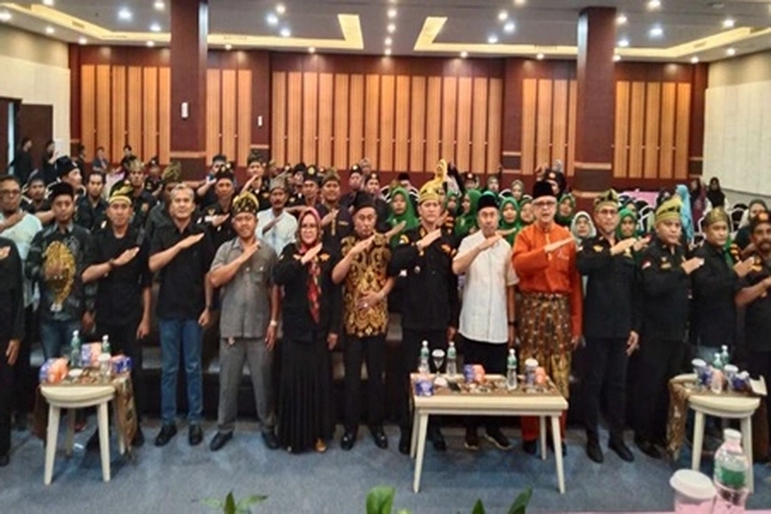 Lembaga Melayu Bersatu Nusantara Deklarasi Dukung Paslon SUWAI Untuk Pilgubri 2024