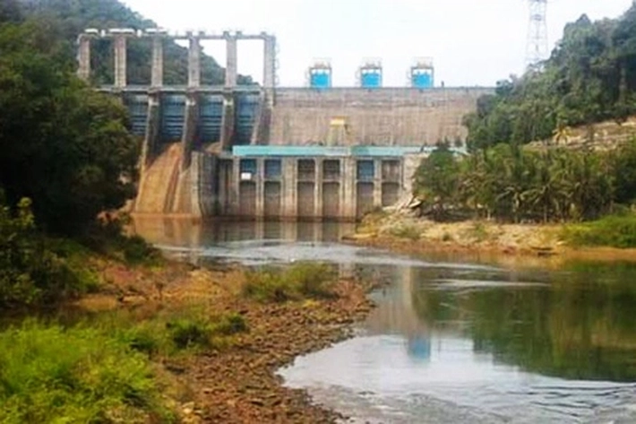 Debit Waduk PLTA Koto Panjang Sempat Kering Akibat Musim Kemarau Panjang