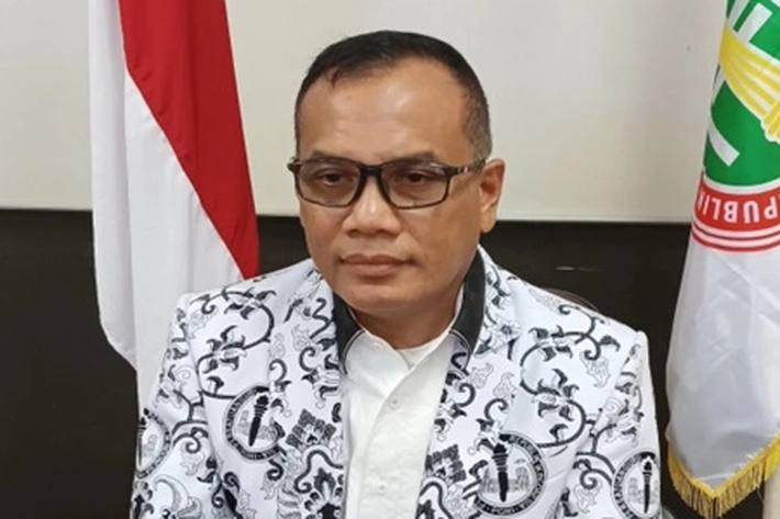 Ketua PGRI Riau Respon Soal Pakaian Seragam Siswa SMA/SMK Negeri Senilai Rp 174 Miliar
