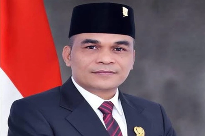 Kaderismanto Dilantik untuk Pimpin Jadi Ketua DPRD Riau