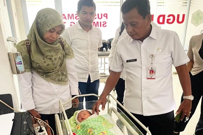 Kadinsos Pekanbaru Masih Buka Peluang untuk Orang Tua Asuh pada Bayi Terlantar yang Ditemukan di Jalan Labersa