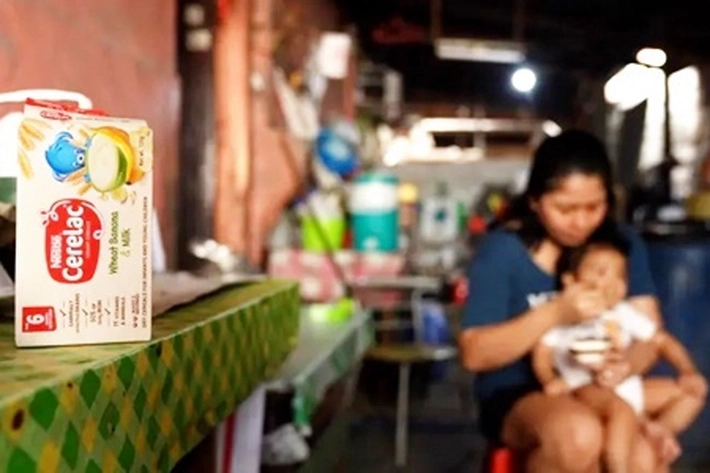 Produk Makanan Bayi Mengandung Tambahan Gula, Apa Dampaknya?
