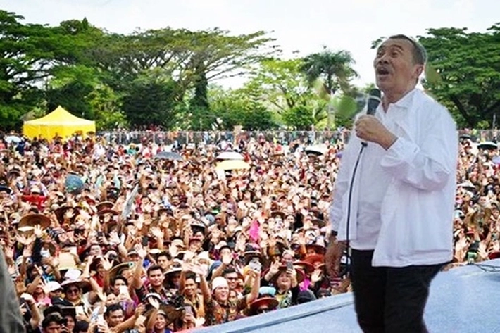 Warga Rupat 'Tumpah Ruah' Saat Sambut Kedatangan Paslon SUWAI dan SANDI