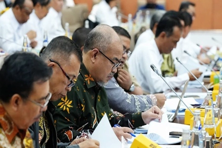 DPR RI Minta Kehadiran Kepala BP Batam Muhammad Rudi dalam Rapat Dengar Pendapat
