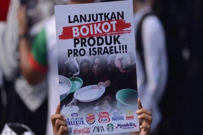 Jelang Setahun Fatwa MUI: Ribuan Santri Masih Terus Serukan Boikot Produk Israel Terkait Palestina