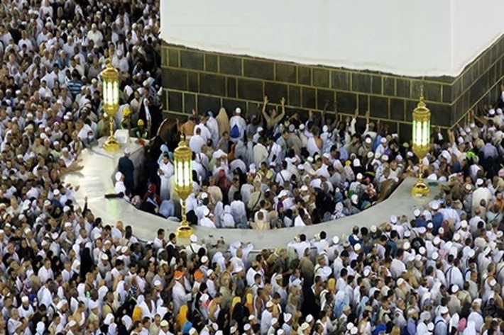 Setiap Pengunjung Pria dan Wanita di Masjid Suci Makkah Hanya Diizinkan Habiskan Waktu Maksimal 10 Menit