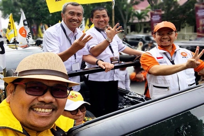 Cagub Syamsuar Terus Lakukan Blusukan Hingga Pelosok Desa, Pengamat: 'Kampanyenya Membumi untuk Ajang Edukasi Bagi Pemilih Berpikir Cerdas'