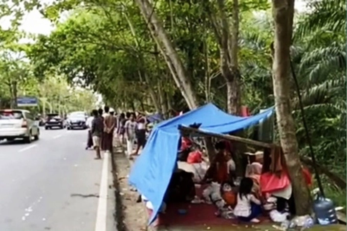 277 Warga Rohingya Ditangguhkan Pemindahannya ke Penampungan Baru karena Pilkada 2024