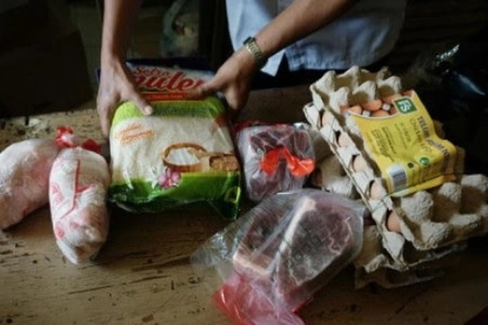 Harga Sembako Mahal Akibat Terputusnya Akses Jalan Riau-Sumbar