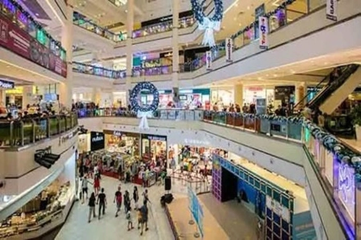 Living World Pekanbaru Dipadati Pengunjung untuk Hadiri Christmas Magical Garden
