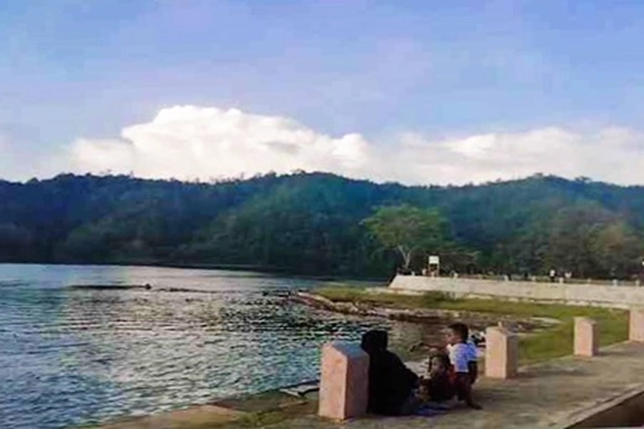 Pesona Danau Rusa di Kampar Menunjukkan Keindahan Alam yang Menyegarkan