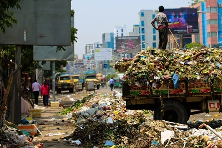 Bahaya Tumpukan Sampah Bagi Lingkungan, Warga Batuampar Minta TPS Dipindahkan