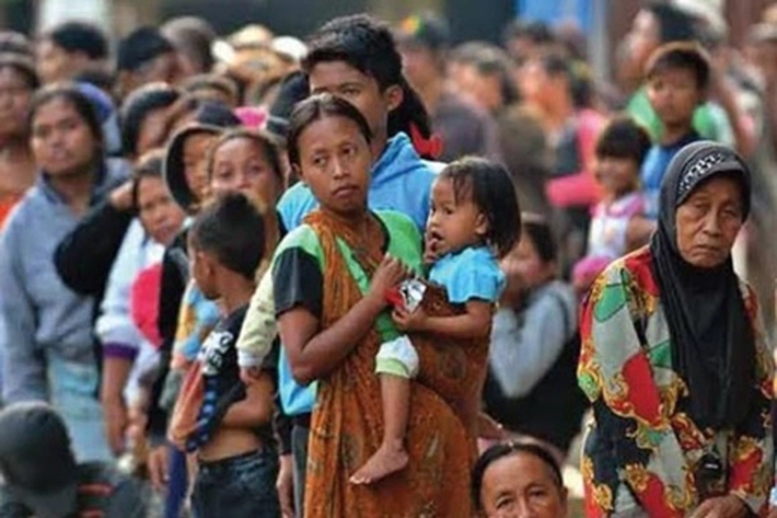 Jumlah Warga Miskin Akhir Tahun Terus Berkurang, Pengamat: 'Perlu Gencarkan Program Jaring Pengaman Sosial'