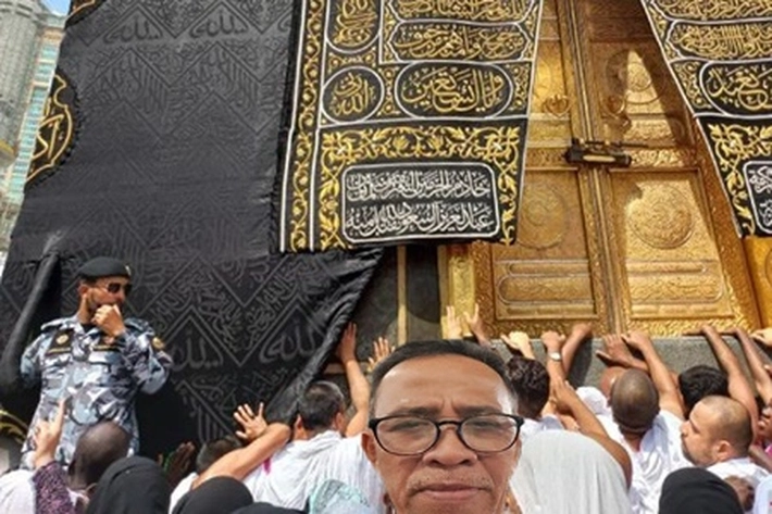 Keajaiban Dirasakan Pertama Kali Melihat Ka'bah Saat Tubuh Terhimpit di Kerumunan Ribuan Jemaah, 'Tapi Nyawa Tertolong Oleh yang Tak Terduga'