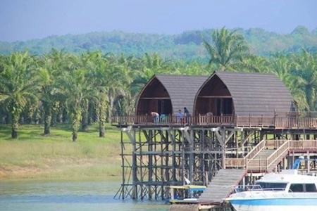 Wisata Air dan Keindahan Alam Henderland Kampar Buat Daya Tarik Tersendiri Bagi Pecinta Alam