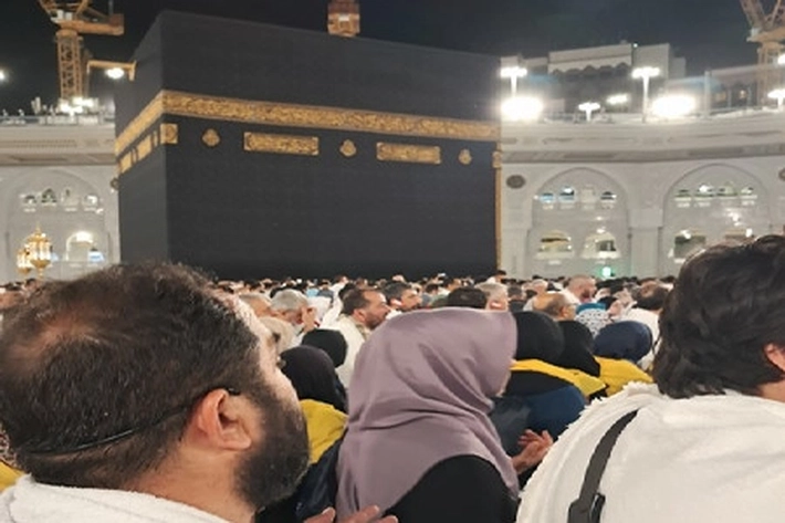 Bertemu Tuhan di Depan Kabah yang Senantiasa Dikunjungi Umat Islam