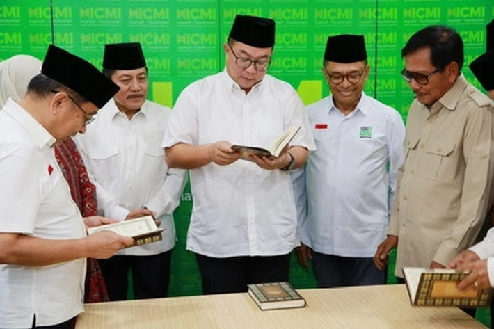 Sinar Mas Wakafkan 2.000 Mushaf Al-Quran untuk Masjid dan Lembaga Pendidikan di Indonesia