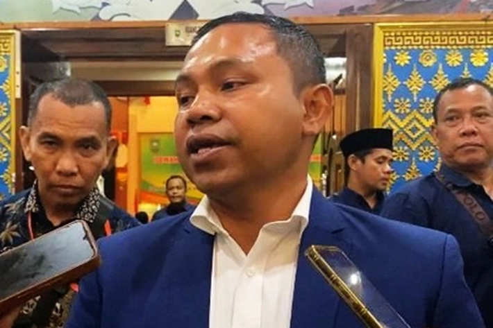 Gubernur Abdul Wahid Ngaku Tak Ingin Buru-buru Mutasi Pejabat, 'untuk Tingkatkan Kinerja Pemerintahan'