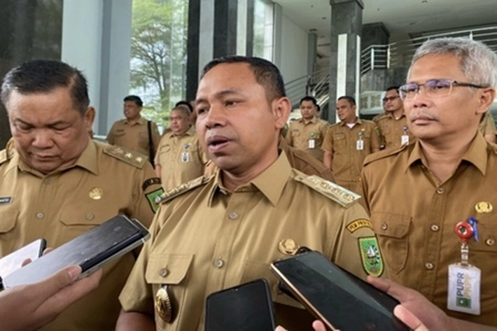 Gubri Abdul Wahid Tinjau Kesiapan Infrastruktur Jelang Arus Mudik Lebaran, 'Jangan ada Jalan yang Putus'