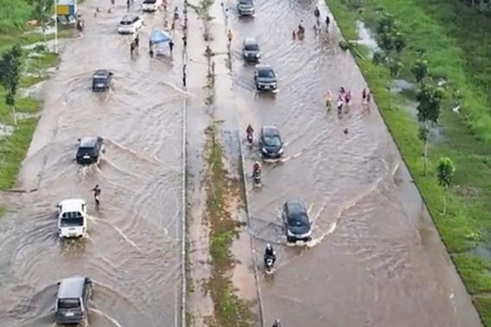 Banjir Pekanbaru Surut yang Menyisakan 2.300 KK Terdampak 