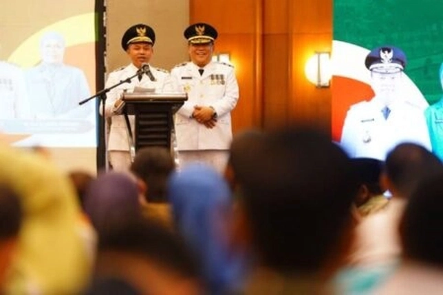 Pemprov Diguncang Soal Defisit Anggaran Rp2,2 Triliun, DPRD Riau: 'Gubri-Wagubri jadi Kelabakan karena Tak Kompak'