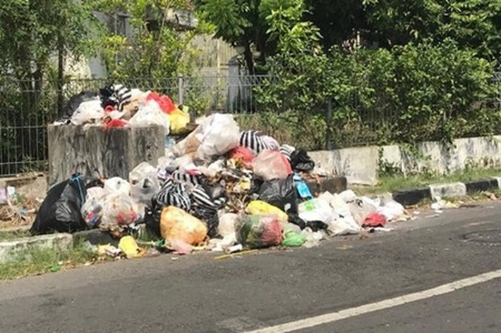 TPS Terus Dipantau untuk Memastikan Tidak Melubernya Sampah ke Jalan