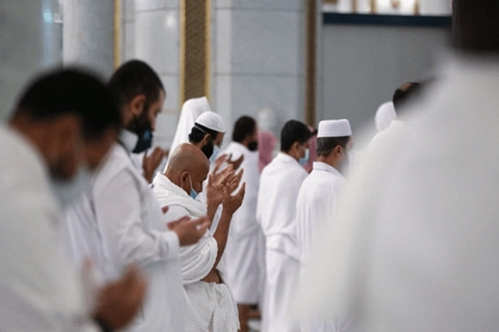 Saudi Tangguhkan Visa Umroh 14 Negara, Termasuk Indonesia Jelang Musim Haji