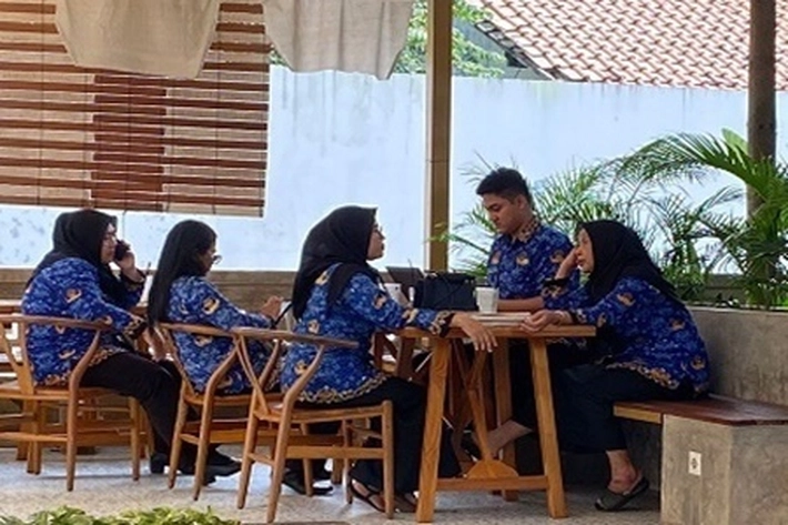 ASN yang Nongkrong Saat Jam Kerja Diberi Peringatan Keras