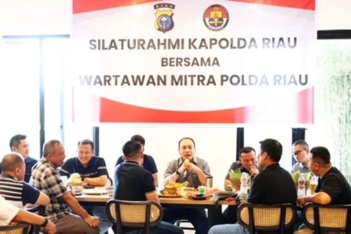 Kapolda dan Danrem Komitmen Dukung Gubernur Riau Wujudkan Provinsi Bebas Asap Karhutla