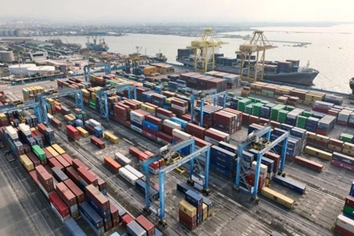 Terminal Peti Kemas Diperkuat untuk Bisa Konektivitas Ekspor-Impor Langsung dari Batam ke China