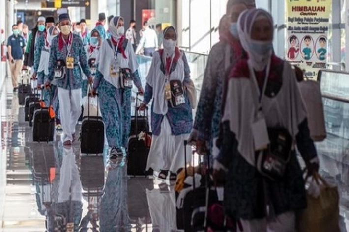 5.381 Jemaah Haji Riau pada Kloter Pertama Berangkat Menuju Batam yang Selanjutnya Menuju ke Tanah Suci