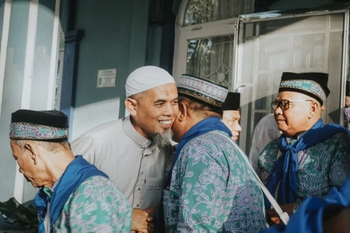 Wako Dumai Lepas 269 Jemaah Haji yang Tergabung pada Kloter 112 Menuju Tanah Suci