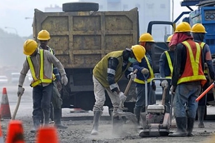 Pemko Pekanbaru Tetap Perbaikan Jalan Rusak Walau Sedang Hadapi Efisiensi Anggaran