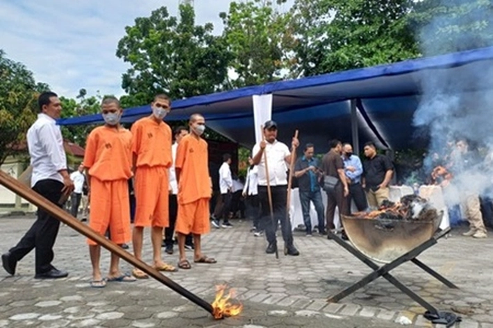 Polisi Tangkap 35 Tersangka Bandar Hingga Kurir Sabu dan Ekstasi Selanjutnya Dimusnahkan
