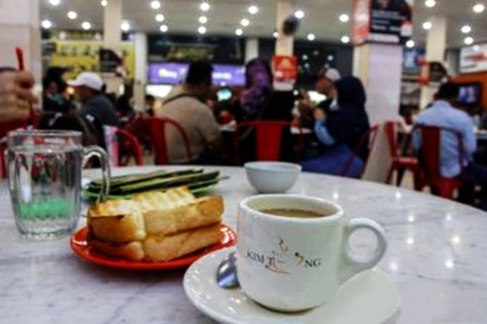 'Jatuh Bangun' Kedai Kopi Kim Teng yang Berdiri Tegar dan Dirintis Sejak 1950