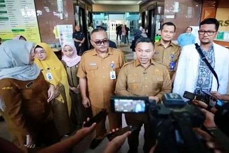 Gubri Evaluasi RSUD Arifin Achmad Terhadap Kesiapan Fasilitas dan Pelayanan Medis untuk Tingkatkan Kesehatan Masyarakat