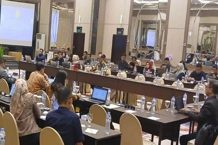 Pemda Kembali Diperbolehkan Rapat di Hotel, Wamendagri: yang Penting Roda Ekonomi Berjalan