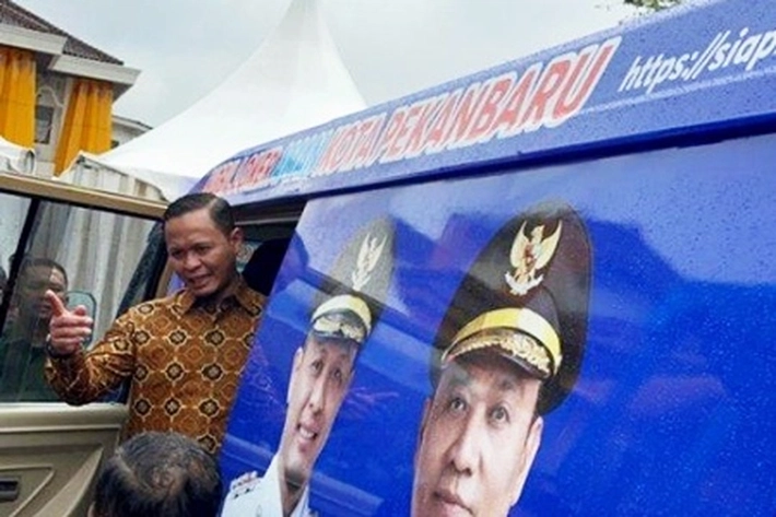 Satu Unit Mobil Loker Layani Cetak Kartu Pencari Kerja di Kelurahan dan Kecamatan
