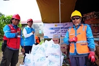 Rumah Zakat dan PLN Salurkan Bantuan Sembako untuk Korban Gempa Bengkulu